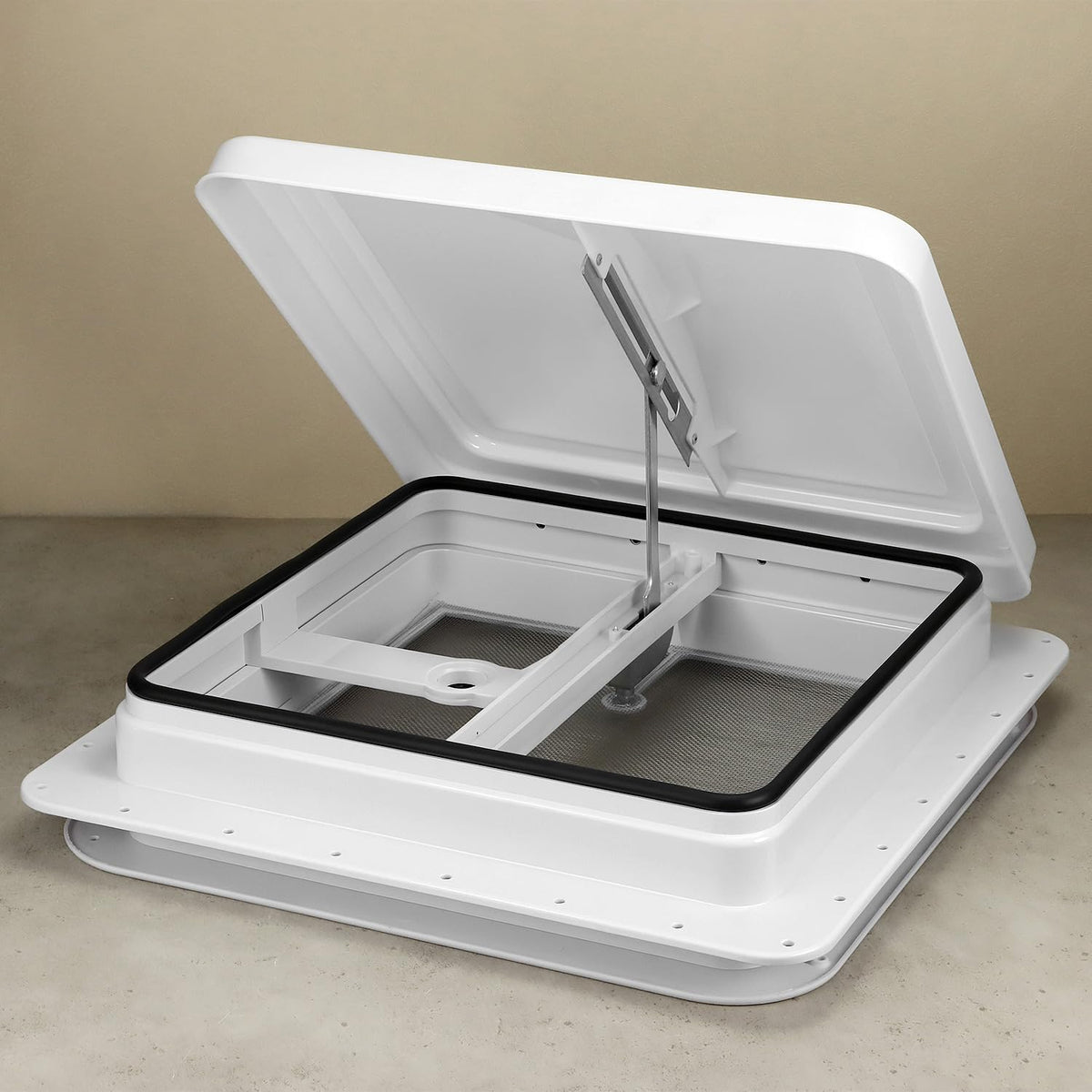 14 x 14 Manual RV Roof Vent Translucent Lid Q1881
